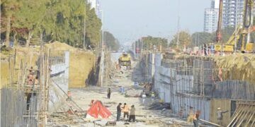 CDA Chairman visits Serena Interchange, Jinnah Avenue Interchange project sites