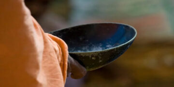 KP to offer education and jobs to beggars in Peshawar