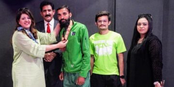 RK SPORTS FETES PAKISTANI RUNNER AMJAD ALI.