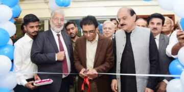 Federal Minister Khalid Maqbool Siddiqui Stresses on Technological Advancement for National Growth