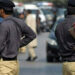 Robber fatally shot after surrendering in Karachi police encounter