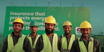 easypaisa Revolutionizes OOH Advertising with Insured Billboards, Setting New Standards for Worker Safety