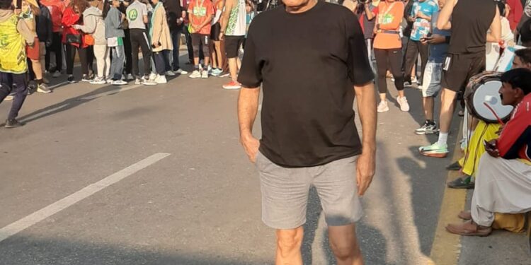 73 years old decorated war veteran participated in Karachi Marathon 2025