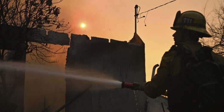 LA Inferno: Experts Say No Water System Could Have Stopped the Fire
