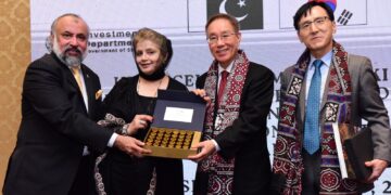 Karachi Council on foreign Relations welcomed the South Korean Ambassador his Excellency Park Kijun on 25th February.