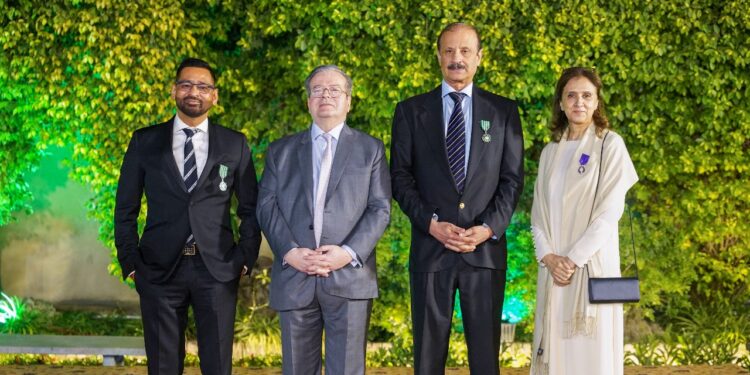 LUMS Professor Dr. Nadhra Shahbaz Khan receives France’s prestigious Palmes Acade?miques