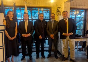 Muna Siddiqui Honored with Prestigious French Arts Award