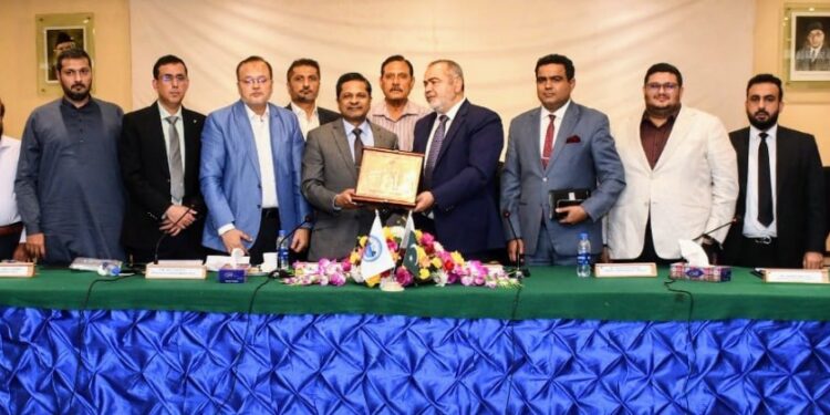 Commissioner Karachi establishes Complaint Cell at KCCI to address encroachments, infrastructure & traffic issues