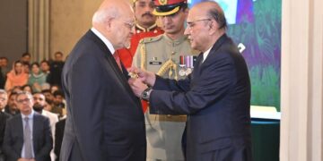 Hussain Dawood awarded Hilal-i-Imtiaz for services to Pakistan in philanthropy