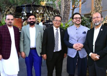 Renowned Industrialists Atif Iqbal and Faheem Khan Host Iftar Dinner