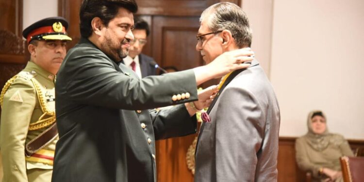 AKU President Receives Prestigious Award by Government of Pakistan