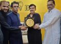 Federal Minister for Education and Convener MQM Pakistan Khalid Maqbool Siddiqui visited the office of Vohra Production and Event Management,