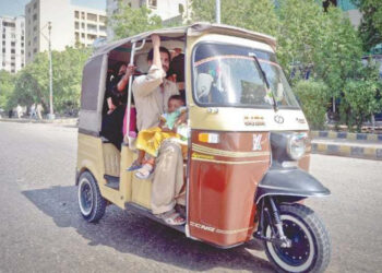 Rickshaw Movement Banned on 11 Key Karachi Roads Until Mid-June