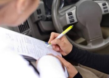 Lahore Student Found Taking 9th Grade Exam in Car During Surprise Inspection