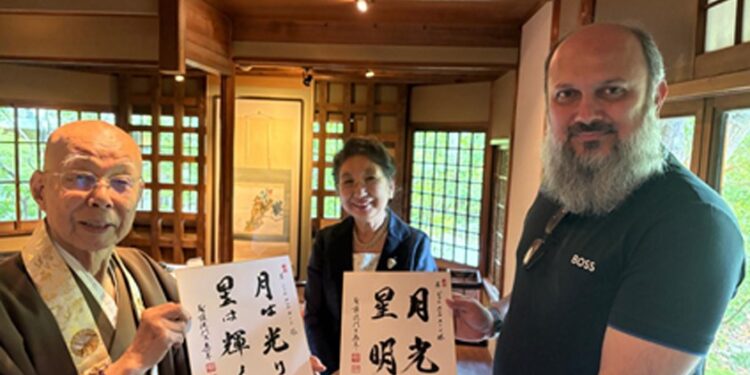 Promoting Buddhist Tourism to Pakistan: Federal Minister for Commerce meets with Senior Japanese Priest