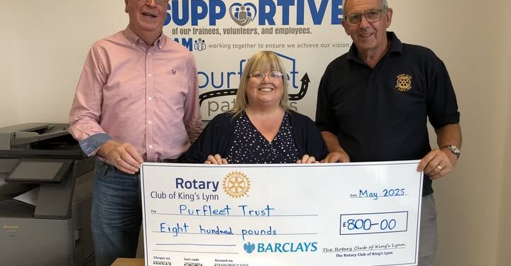 Rotary donation to the Purfleet Trust