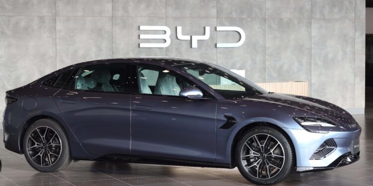 BYD Pakistan Introduces Test Drives Experience for Seal and Atto 3