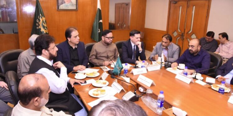 CEO Pakistan Single Window (PSW) Briefed the Business Community  Atif Ikram Sheikh, President FPCCI