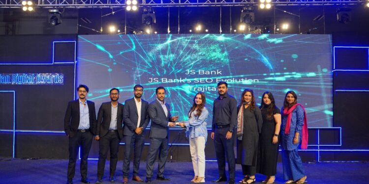 JS Bank & Zindigi Recognized for Excellence at Pakistan Digital Awards