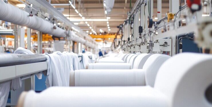 Karachi Industrialists Criticize Solar Tax, Urge Relief for Textile Industry