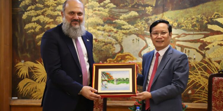 Pakistan, Vietnam Set Sights on Stronger Trade Partnership