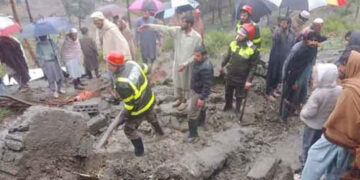 Flash Floods Hit Babusar Top: 5 Dead, Dozens of Tourists Rescued