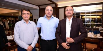 Mr. Hanif Akbar Ali had the distinct pleasure of attending the grand inauguration ceremony of the newly launched ‘Rozana Bistro’ at the prestigious Marriott Hotel Karachi.