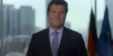 Thomas E. Schultze Assumes Charge as New Consul General in Karachi