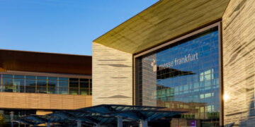 Messe Frankfurt SP – Pakistan Hosts Movie Night to Combine Business Networking and Entertainment