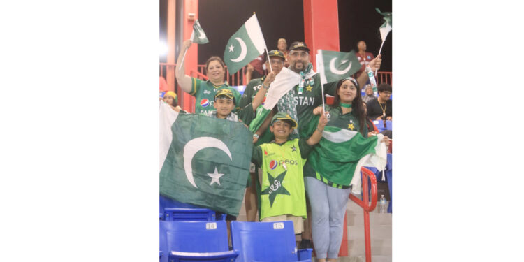 Pakistani cricket team fans Fatima Khan, Faraz Butt, Zamir Butt, Haroon Butt are celebrating