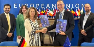 The EU signed a new agreement with GIZ to support export-oriented SMEs in Pakistan on their green transition.