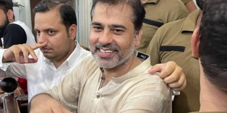 Court issues arrest warrants for YouTuber Imran Riaz, ACE officials