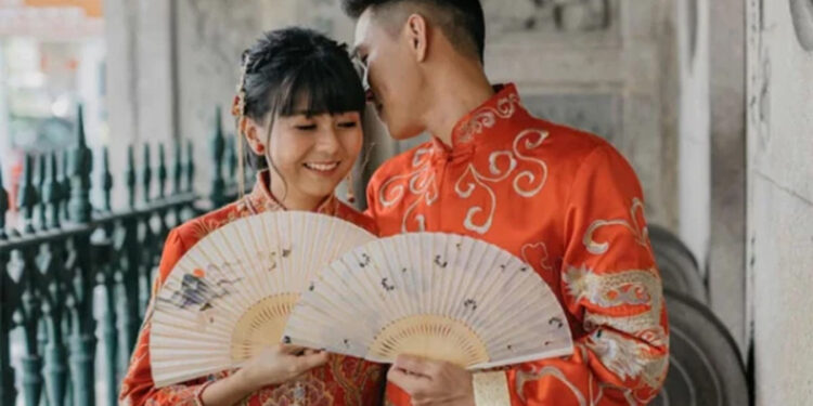 China; Government showers rewards on those who get married by December 31.