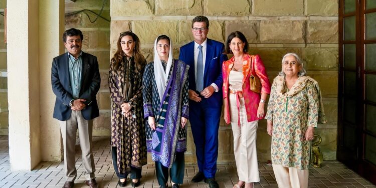 First Lady meets German diplomat