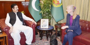 Ambassador Ina Lepel was honoured to meet with the Governor of Khyber Pakhtunkhwa