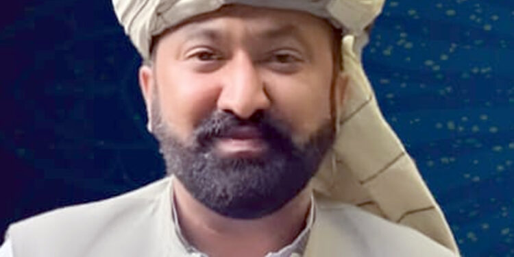 Pir Syed Sakhi Shah Sultan Ishaq Al-Kazmi, the Sajada Nashin of the Mashhad Darbar of Alia Qadriyya Mari Sharif, Abbottabad, arrived in Karachi on December 26.