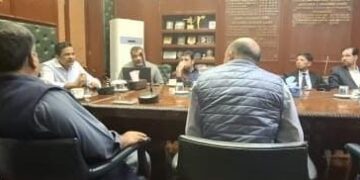 Commissioner of Karachi, Syed Hassan Naqvi, met with the head and members of the Private Hospitals and Clinics Association