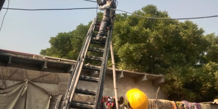 4 Tons of Illegal “Kunda” Connections Removed: KE Intensifies Anti-Power Theft Operations in Industrial Areas