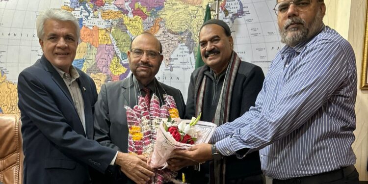 Kaukab Iqbal, Chairman of the Consumers Association of Pakistan (CAP), was warmly welcomed upon his return after performing Umrah.