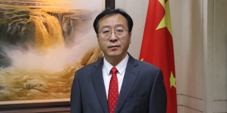 Chinese Consulate General in Karachi Expresses Condolences to the Victims in the Gul Plaza Fire Accident