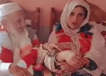 110-year-old groom Abdul Hanan and 55-year-old bride Dilbar Bibi separated just 4 days after their wedding.