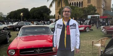 ANTIQUE CARS MUSEUM POPS UP  AT FRERE HALL KARACHI AND DRAWS HUGE APPRECIATION  FROM PUBLIC.