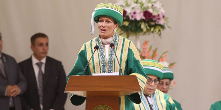 Aga Khan University Graduates Over 400 Students and Installs Princess Zahra Aga Khan as Pro-Chancellor