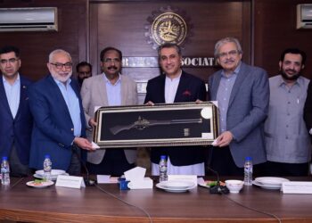 KATI Honours Former Sindh IG Ghulam Nabi Memon for Distinguished Services