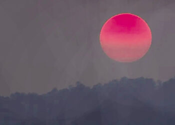 Why will the moon appear “blood red” on March 3?