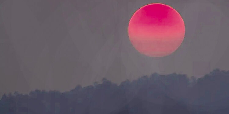 Why will the moon appear “blood red” on March 3?