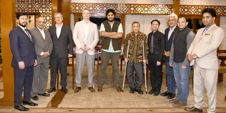 UK Diplomat Praises Karachi’s Law and Order, Terms It Pakistan’s Financial Nerve Centre.