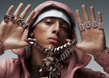 Famous British singer converts to Islam.