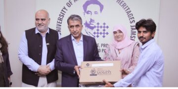 SABS UNIVERSITY JAMSHORO DISTRIBUTES 37 LAPTOPS UNDER PRIME MINISTER'S NATIONAL LAPTOP PROGRAM