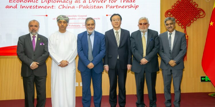 Experts Urge Pakistan to Boost Exports to China to Address Trade Imbalance